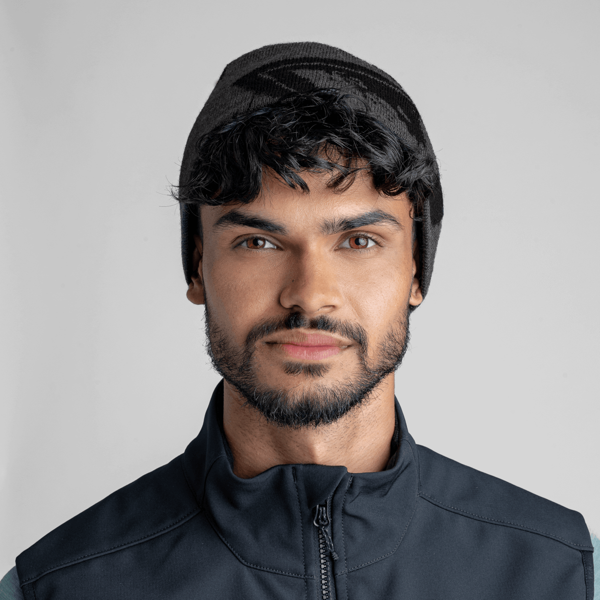 Emblemo Merino Beanie — Black