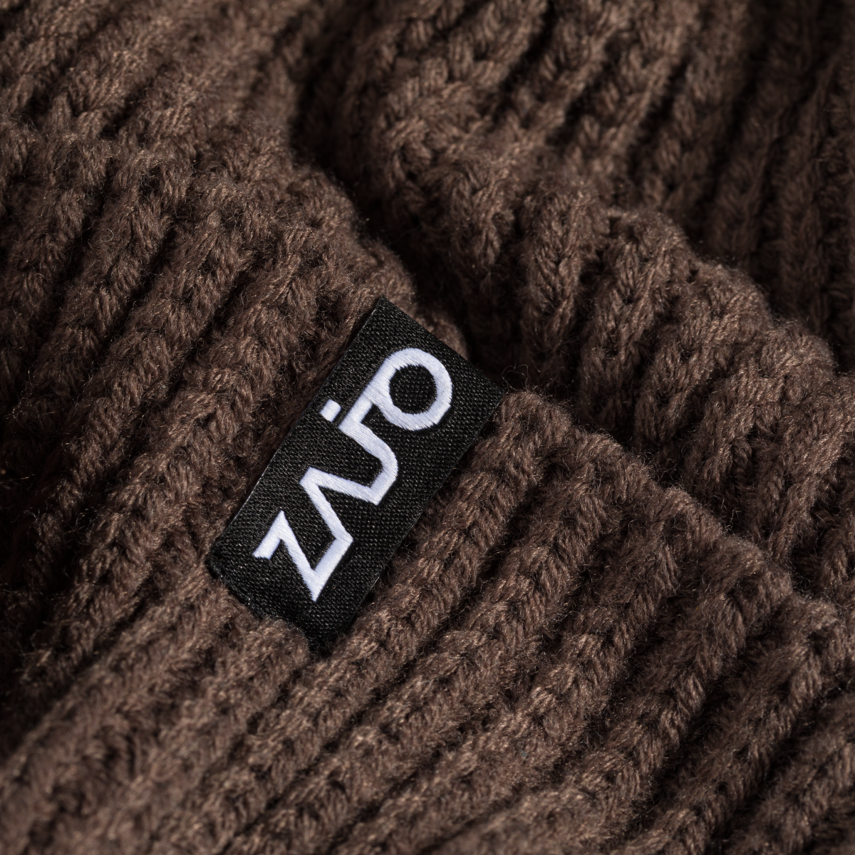 Hela Beanie — Cocoa Brown