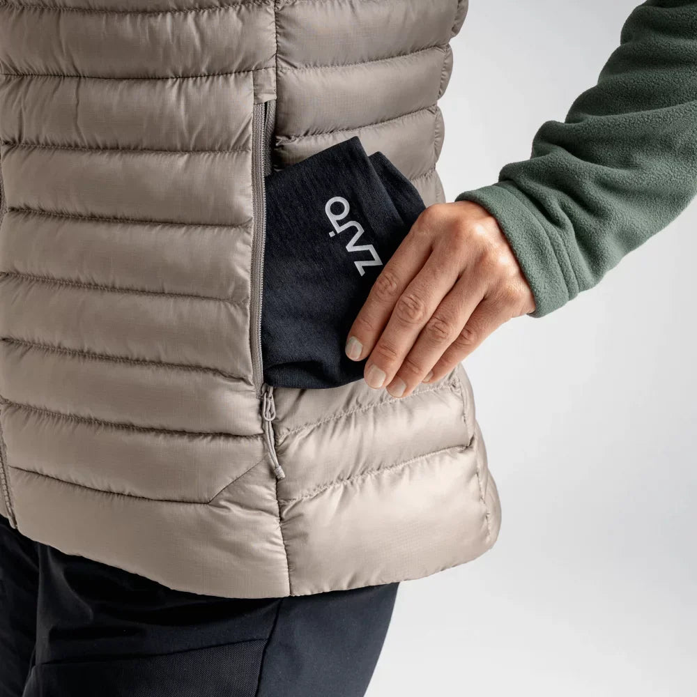 Nubaro Women's Insulated Vest — Black