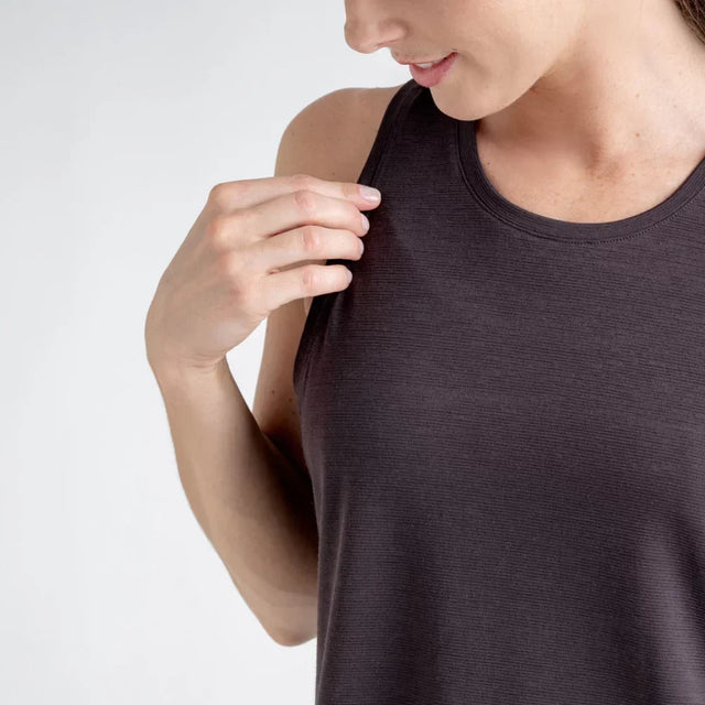 Plumo Women's Merino Light Tank-Top — Espresso