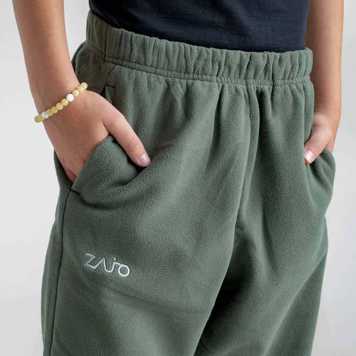 Auro Kid's Fleece Pants — Black