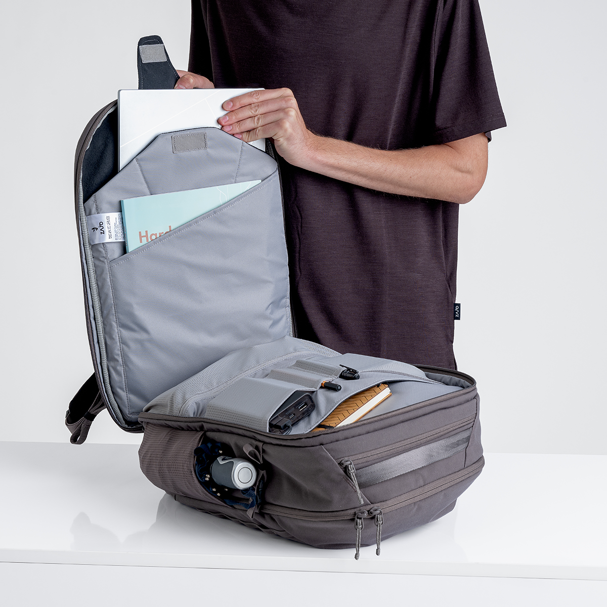 Monda 25l Everyday Backpack — Falcon Grey