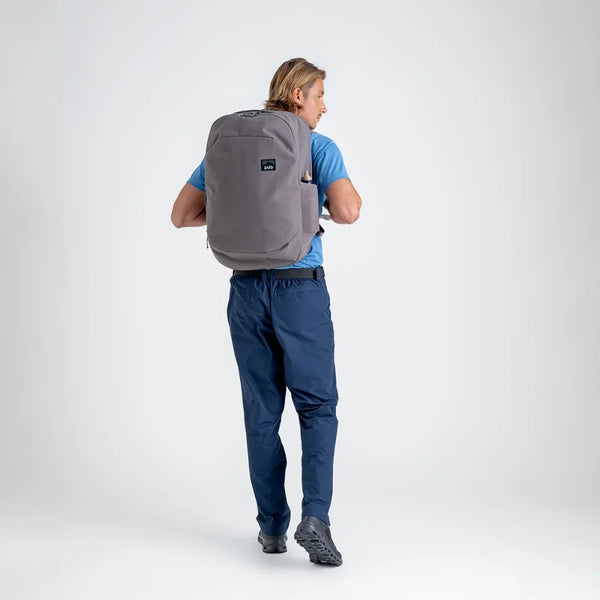 Monda 40l Carry On Backpack — Black